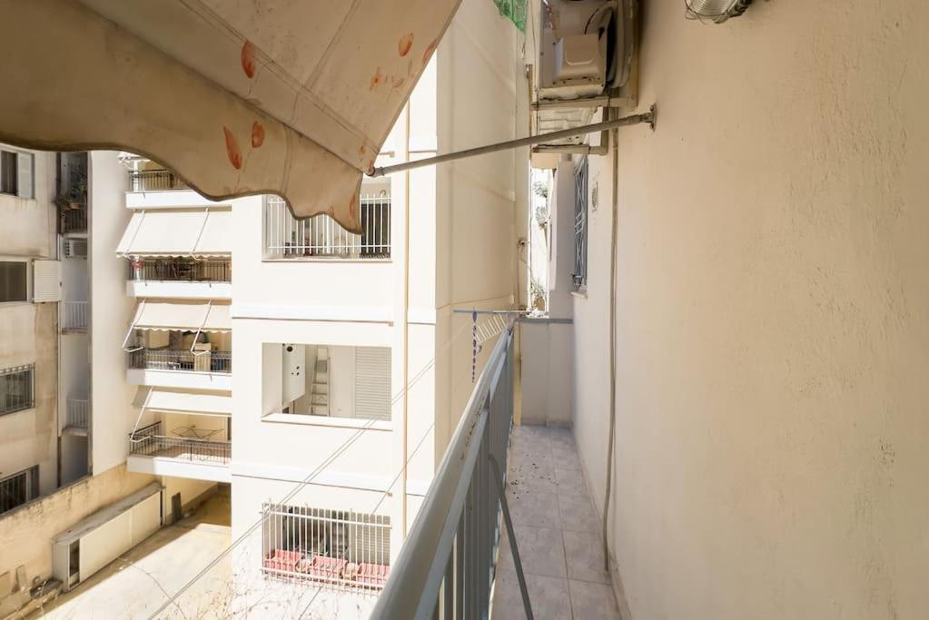 Apartament Pagrati Cozy Retreat Ateny Zewnętrze zdjęcie